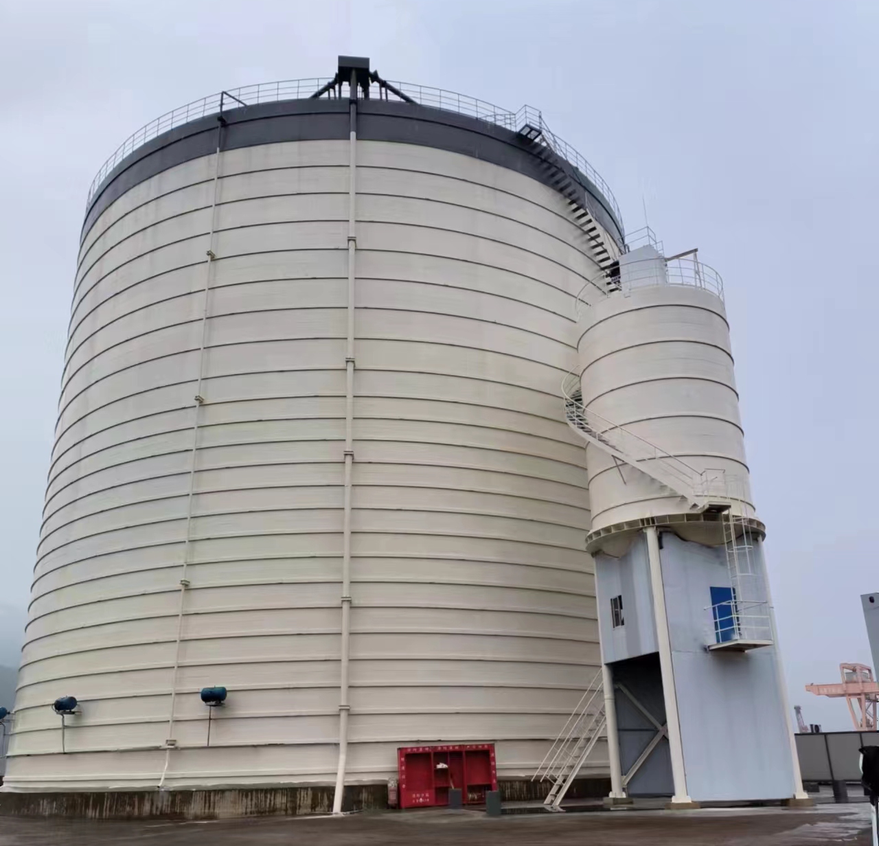 穆棱10万吨水泥钢板库